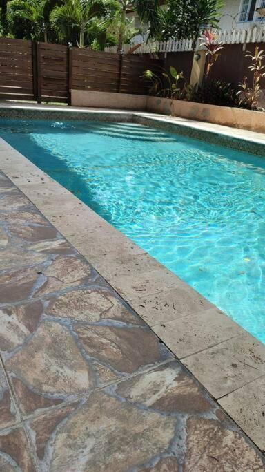 Central Upscale New Kingston Apt With Pool المظهر الخارجي الصورة